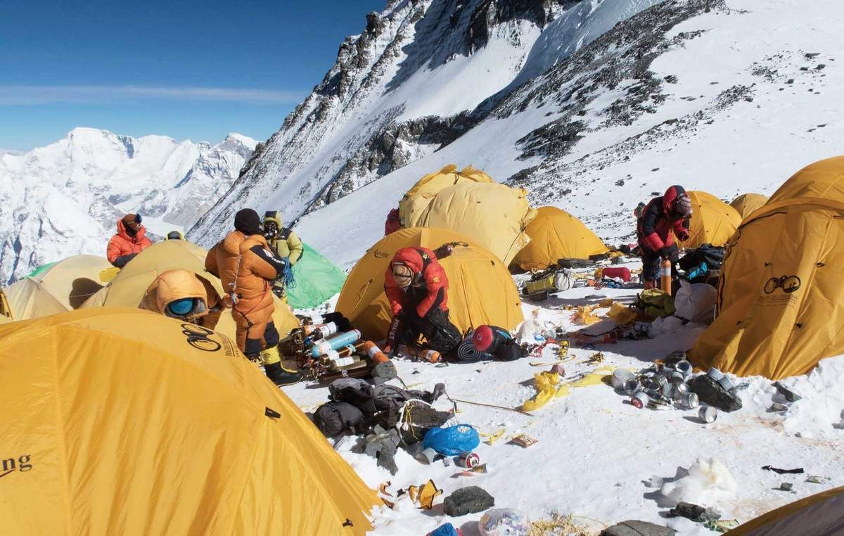 Abandoned tents, human waste piling up on Mount Everest - News Live