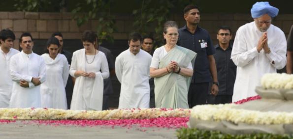 Top Congress Leaders Pay Tribute To Rajiv Gandhi On 75th Birth ...