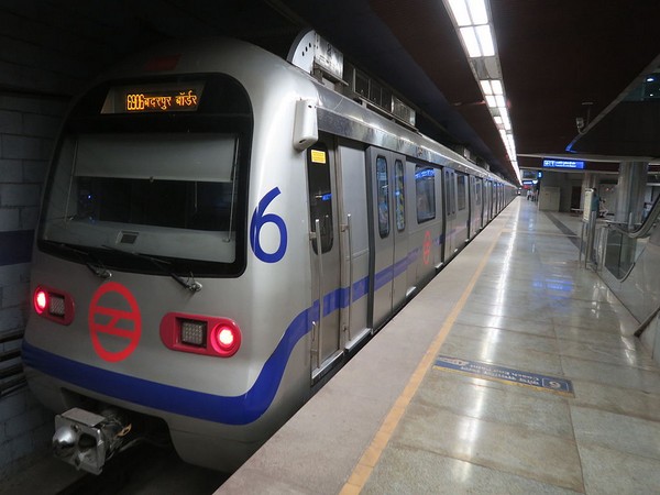 Delhi: Green Line Metro services suffer short delays