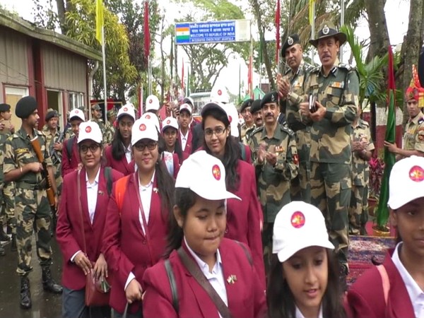 Army Chief Rawat meets students from Assam on national integration tour