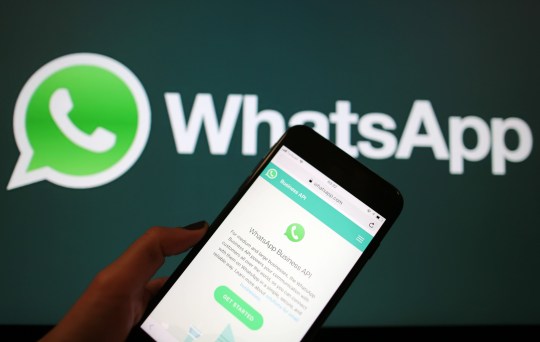 WhatsApp adds new features: Call Waiting, Dark mode, Battery saver and self delete message services