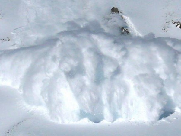 Avalanche hits BSF deployment in J-K's Naugam