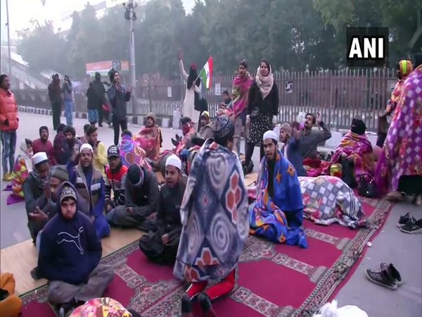 Traffic movement closed near old Delhi Police HQ due to protest over Jamia firing incident