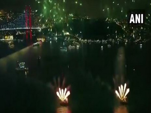 Turkey welcomes 2020 with fireworks at Bosphorus strait