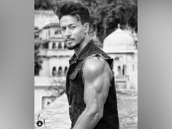 Tiger Shroff shares picture from sets of 'Baaghi 3' - News Live