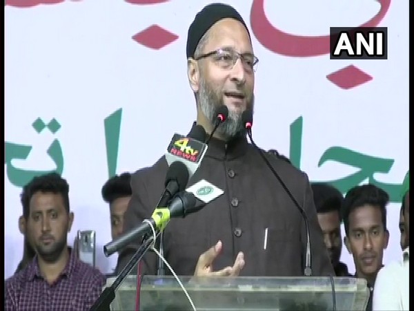 Take money from Congress but vote for me, says Owaisi