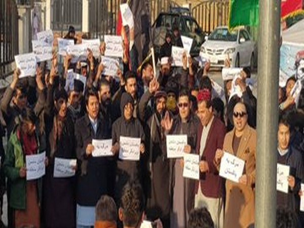 Afghans hold anti-Pak protest in Kabul, say leave Kashmir alone