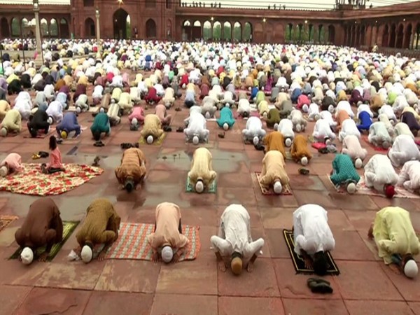 Devotees offer namaz at Jama Masjid on Eid Al-Adha