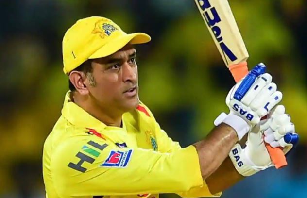 Dhoni becomes first player to play 200 games in IPL