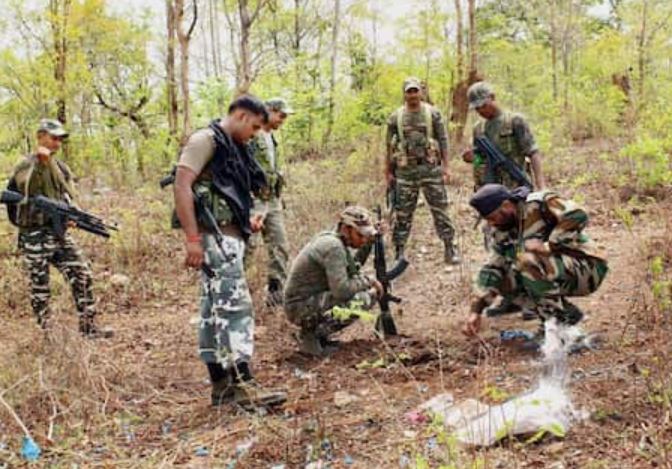 Naxal Killed In Encounter With Security Forces In Chhattisgarhs Bijapur News Live