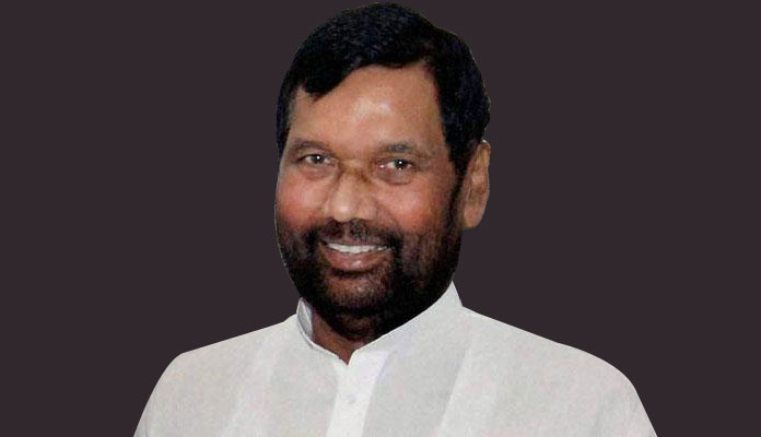 Afskedigelse Opaque omdrejningspunkt National flag to fly at half mast today as mark of respect to Ram Vilas  Paswan - News Live