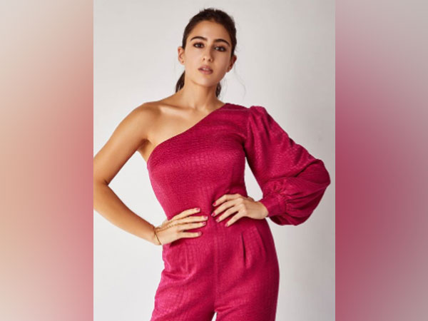 Sara Ali Khan exudes elegance in textured pink jumpsuit for 'Coolie No. 1' promotions