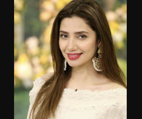 Raees actress Mahira Khan tests Covid-19 positive, in isolation - News Live