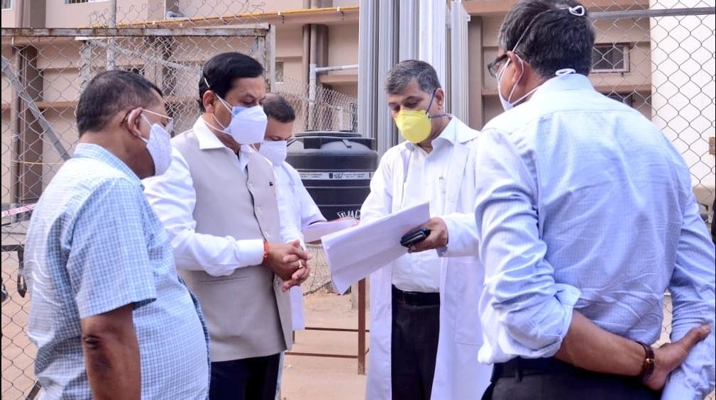 Sonowal visits GMCH in Guwahati to review Oxygen availability