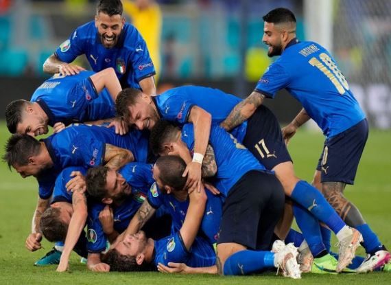 Euro 2020: Flawless Italy cruises into Round of 16, defeats Switzerland 3-0 » News Live TV » Sports