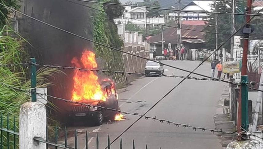 Shillong Imposes Curfew, Bans Mobile Internet After Violence On Independence Day » News Live TV » North East