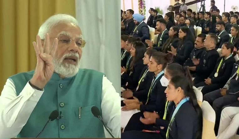 PM Modi meets Indian contingent of CWG 2022 at his residence