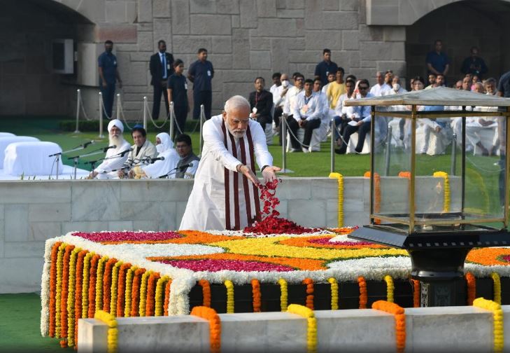 PM Modi Pays Floral Tributes To Mahatma Gandhi On His Birth Anniversary ...