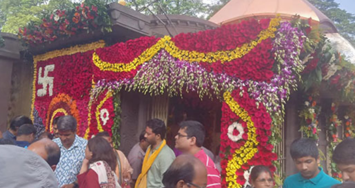 Assam: Devotees Throng At Kamakhya Temple On First Day Of Navratri ...