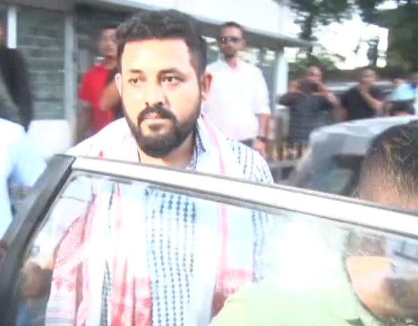 Former AASU general secretary Sankar Jyoti Baruah walks out of prison on bail