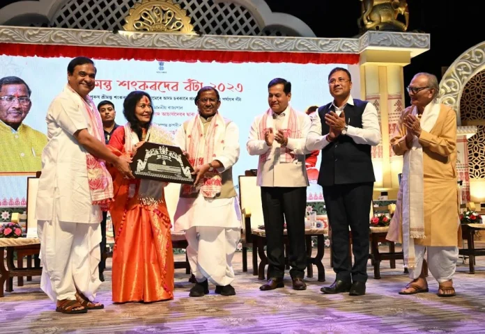 Assam Governor confers Srimanta Sankaradeva Award on Dr. Sonal Mansingh